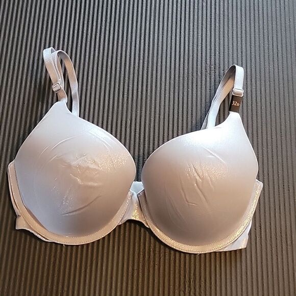 Victoria's Secret Other - Victoria's Secret Bra 
